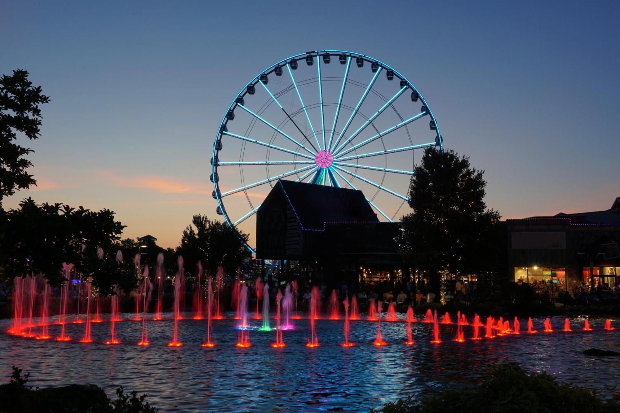 Always Kiss Me Goodnight- Hot Tub, You Get 1089 Of Free Area Attraction Tickets For Each Paid Day! Pigeon Forge Exterior photo
